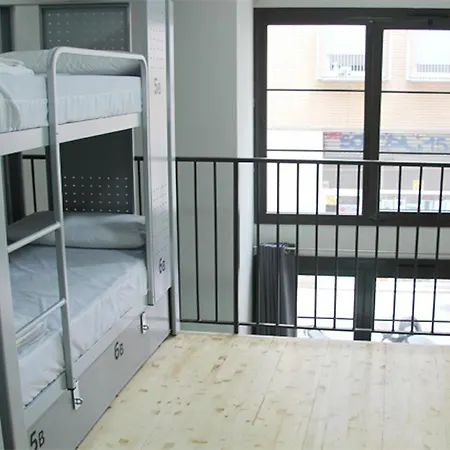 Albergue Bcnsporthostels