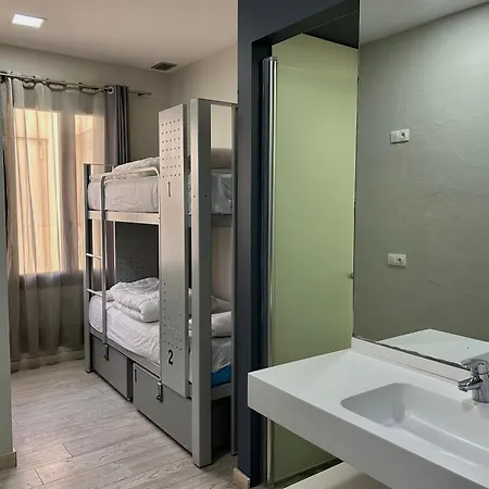 Hostel Bcnsporthostels *