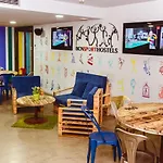 Albergue Bcnsporthostels *