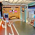 Albergue Bcnsporthostels *